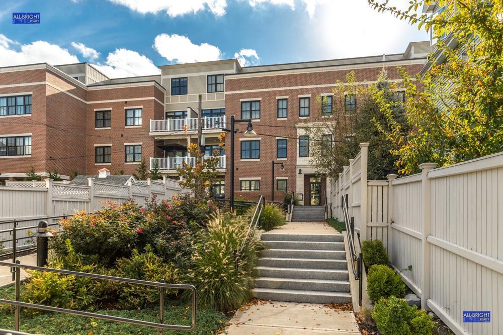 375 Market, Brighton