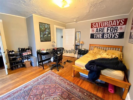 10 Pearson Ave, Davis Square