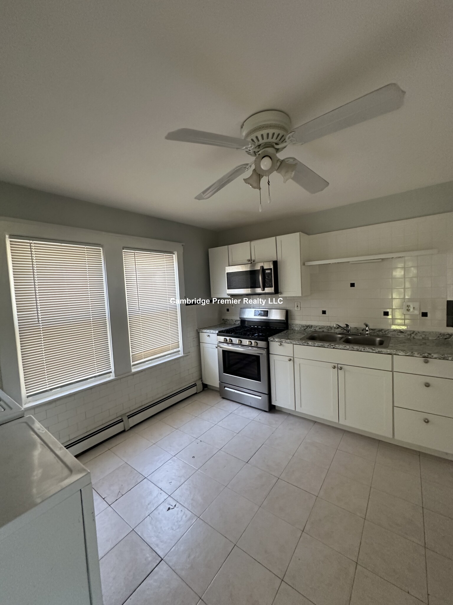 376 Fellsway West, Medford