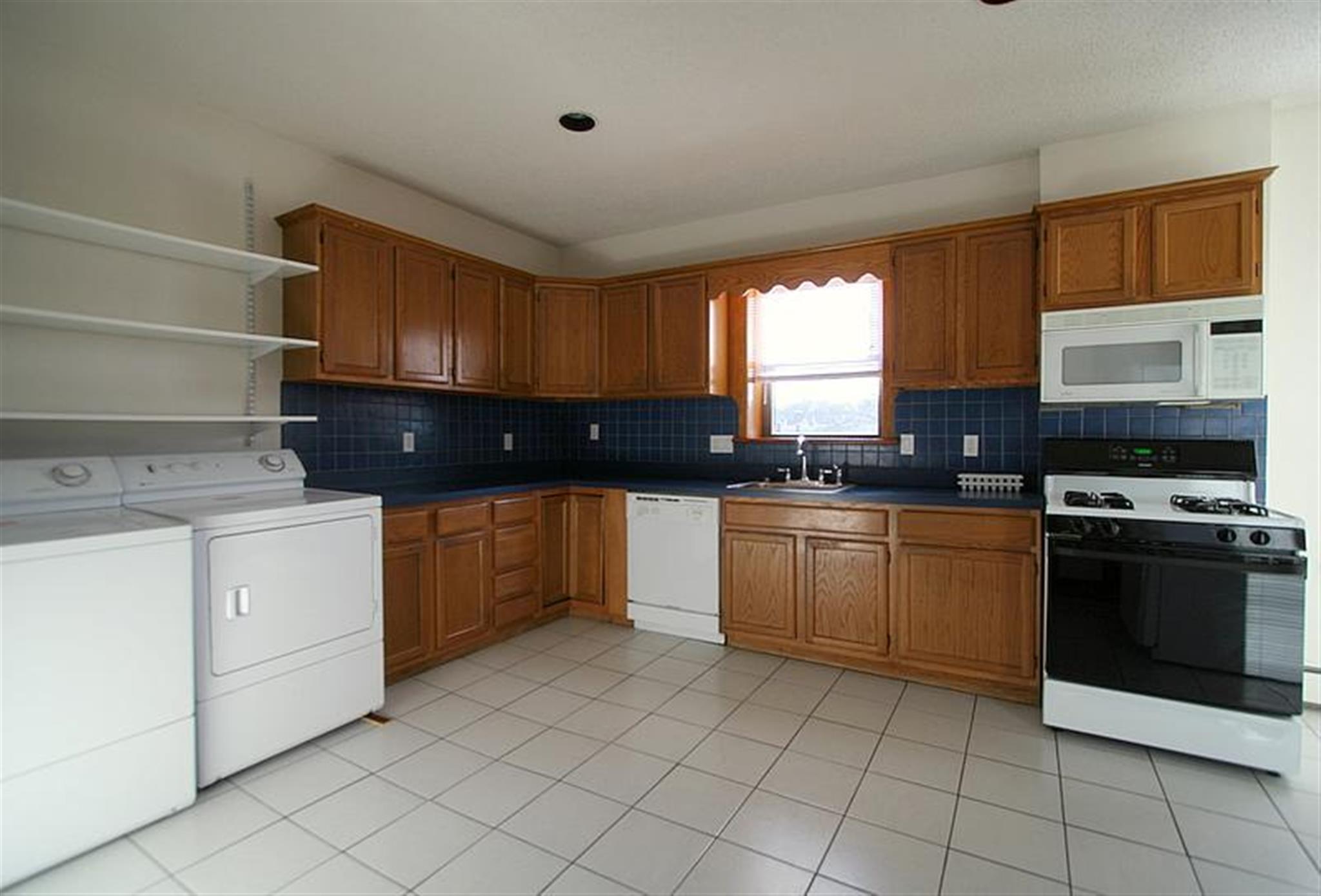 2028 Massachusetts Ave, North Cambridge