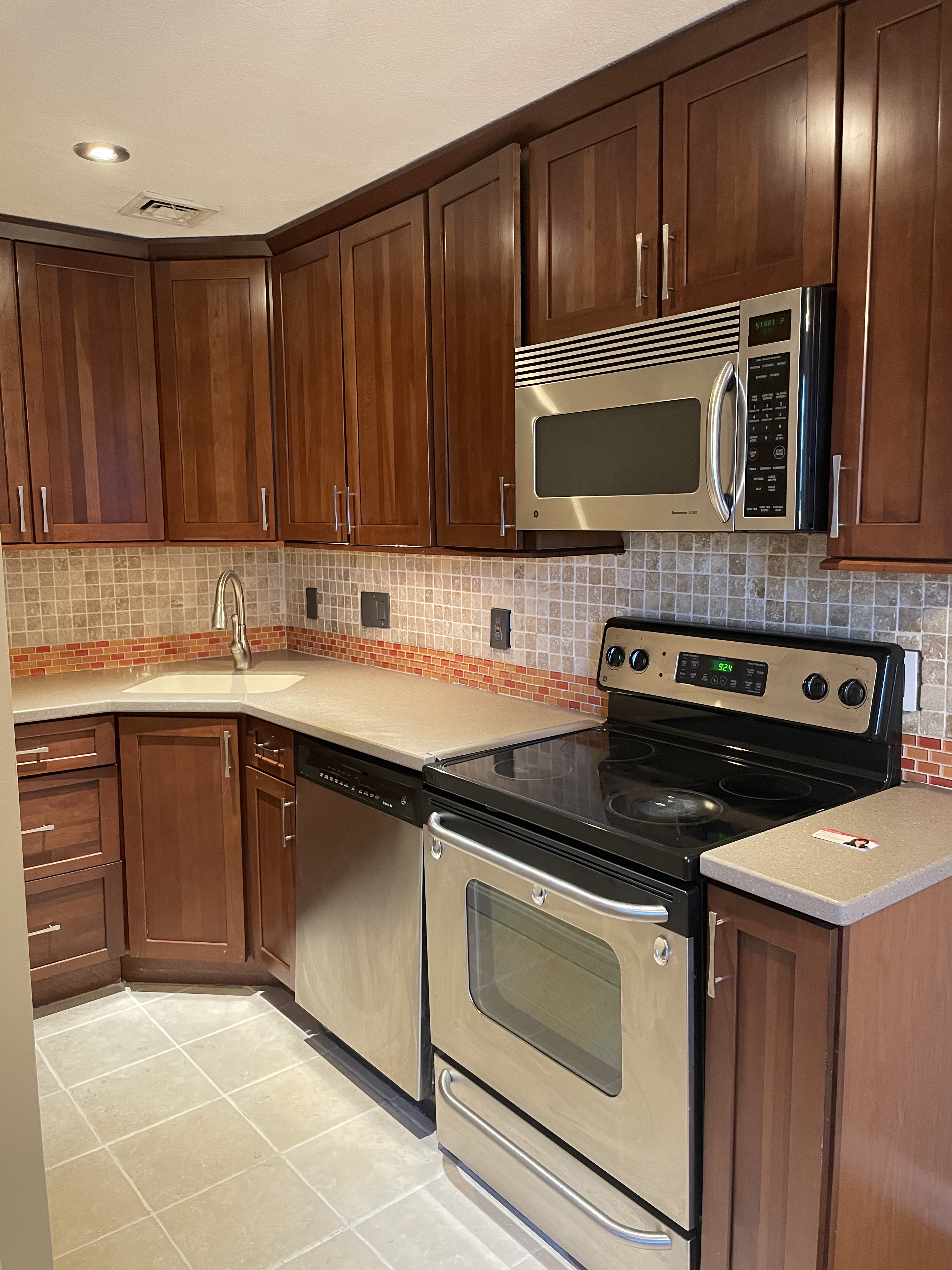 37 Essex St, Charlestown