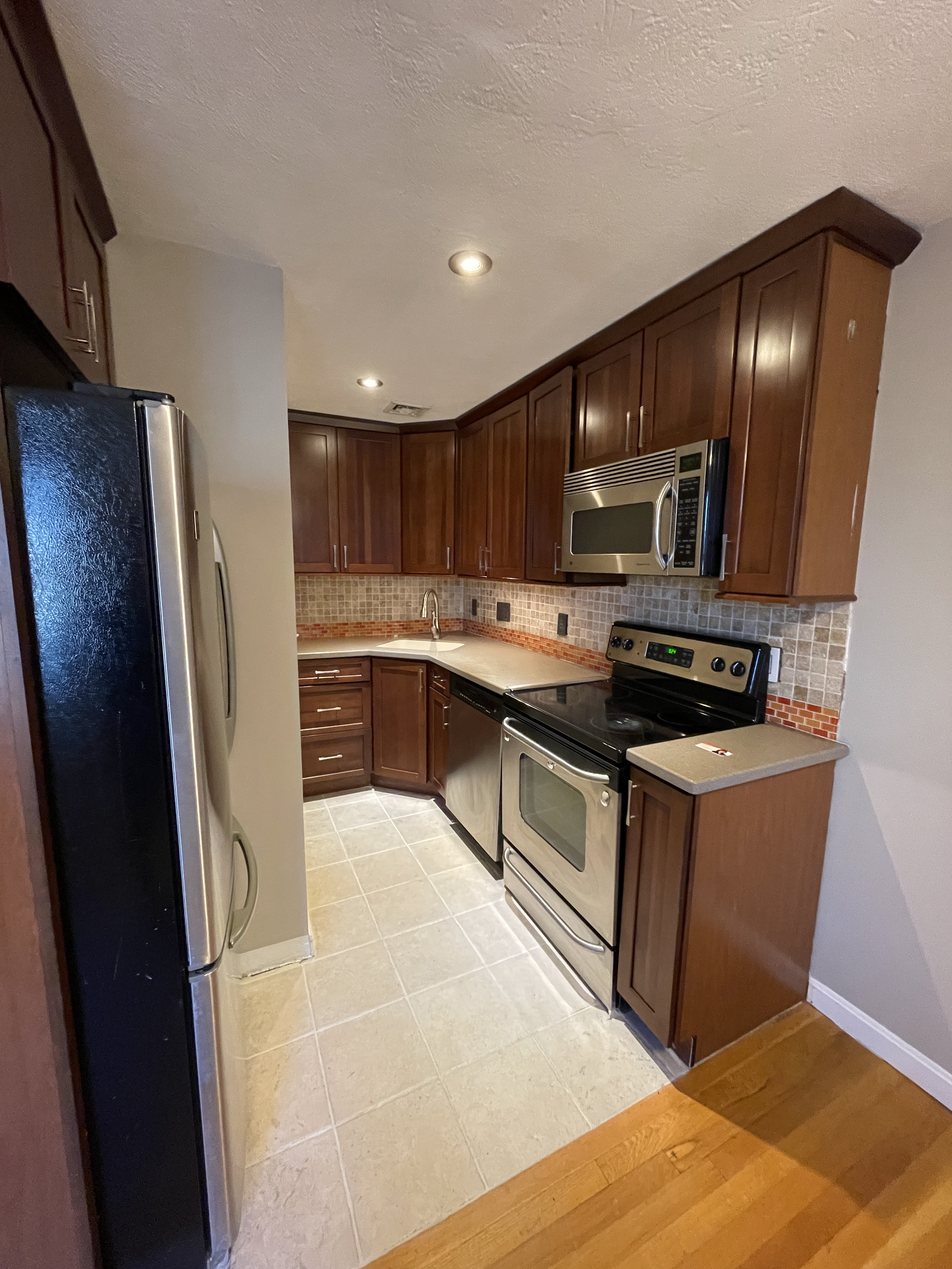 37 Essex St, Charlestown