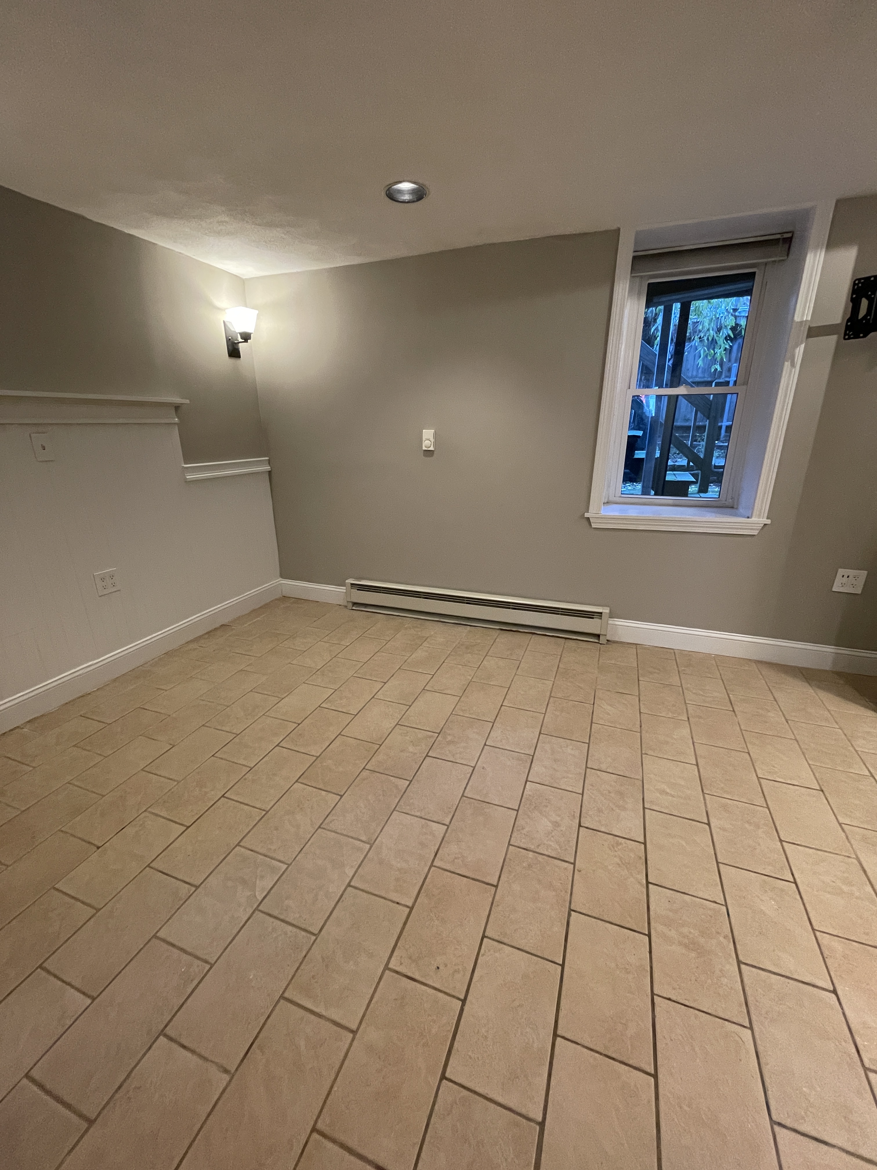 37 Essex St, Charlestown