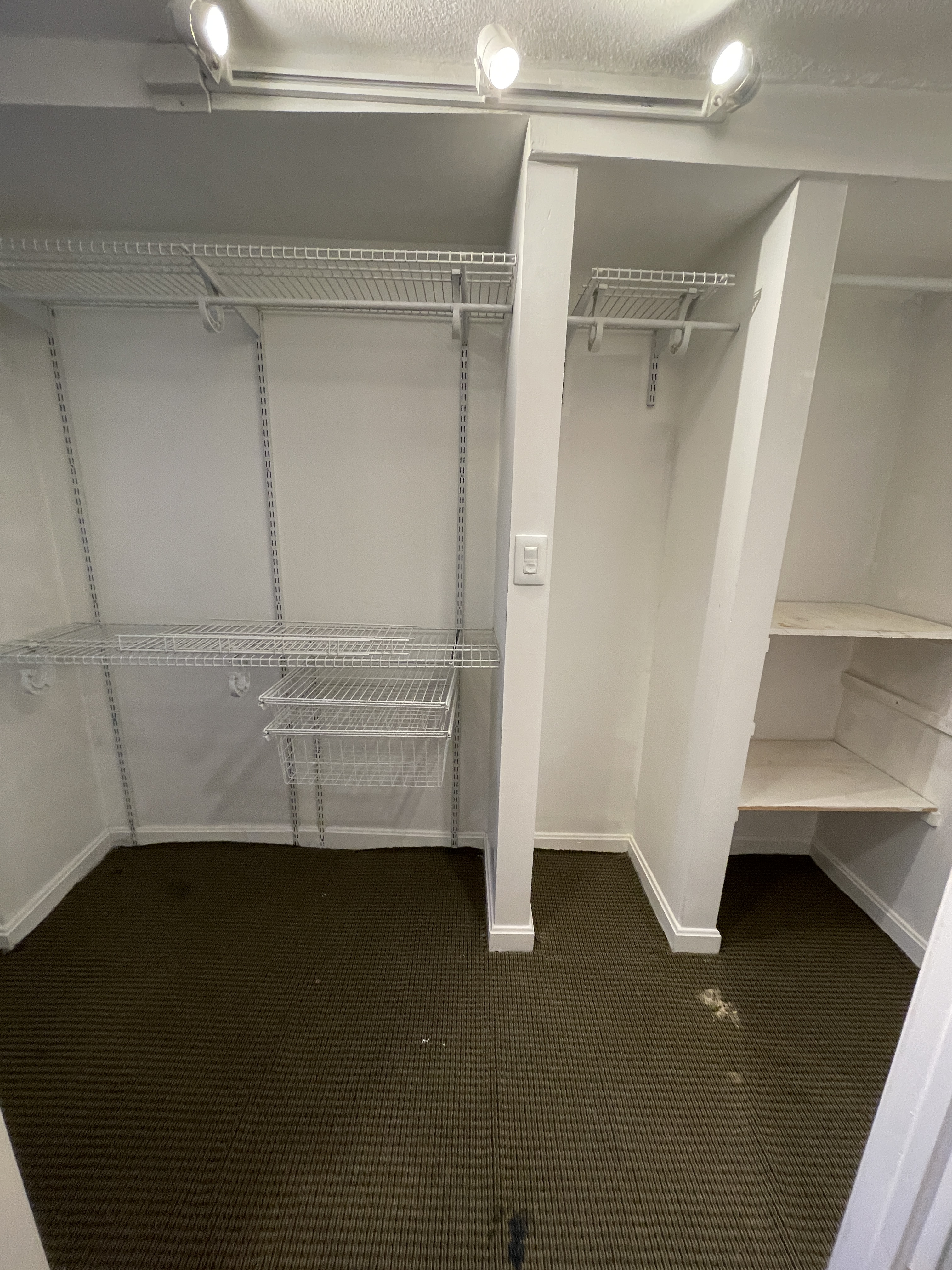 37 Essex St, Charlestown