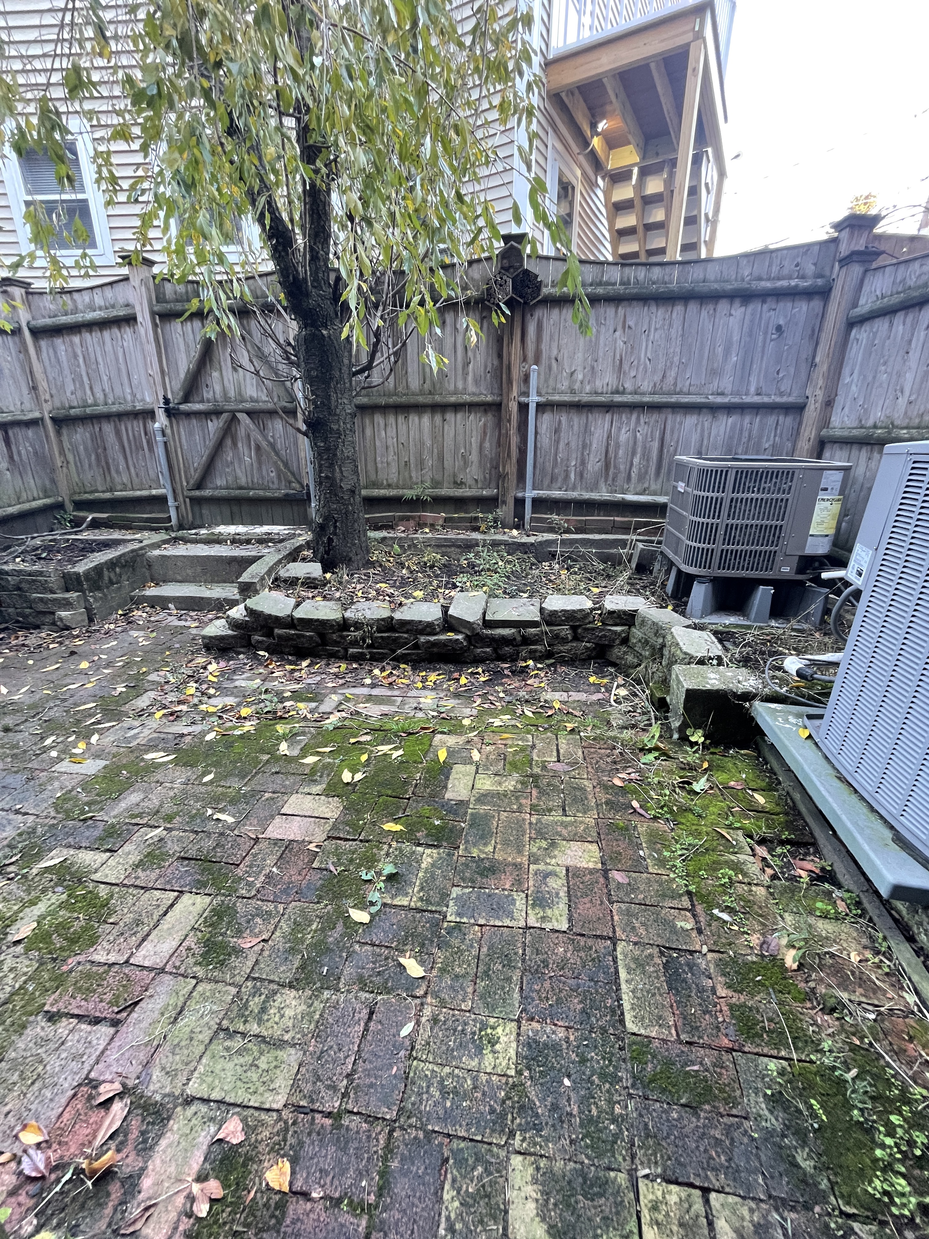 37 Essex St, Charlestown