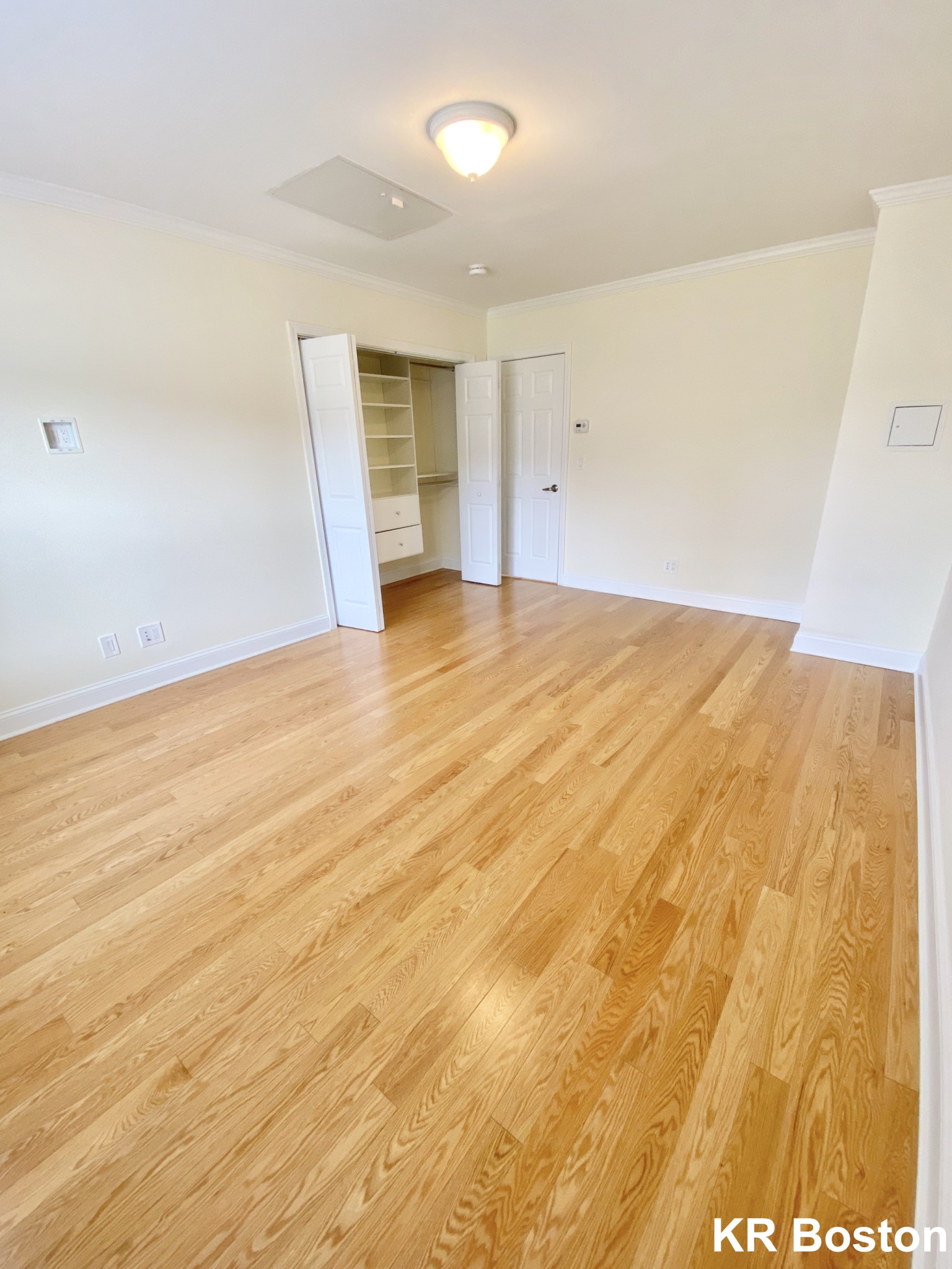 38 Gerry Rd, Chestnut Hill