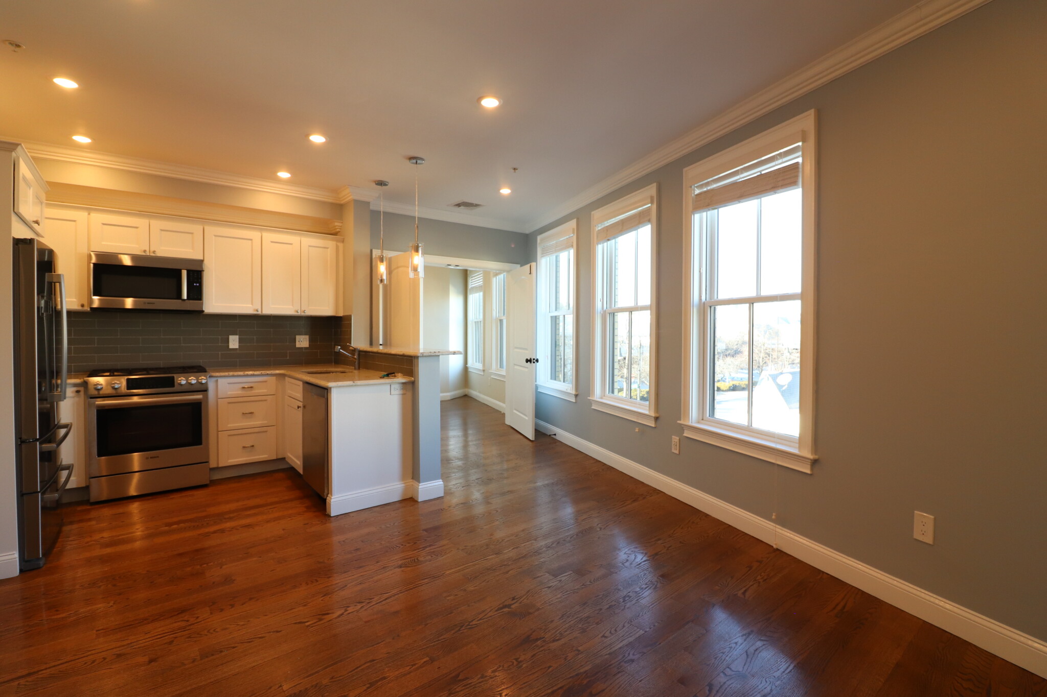 38 Hyde Park Ave, Jamaica Plain