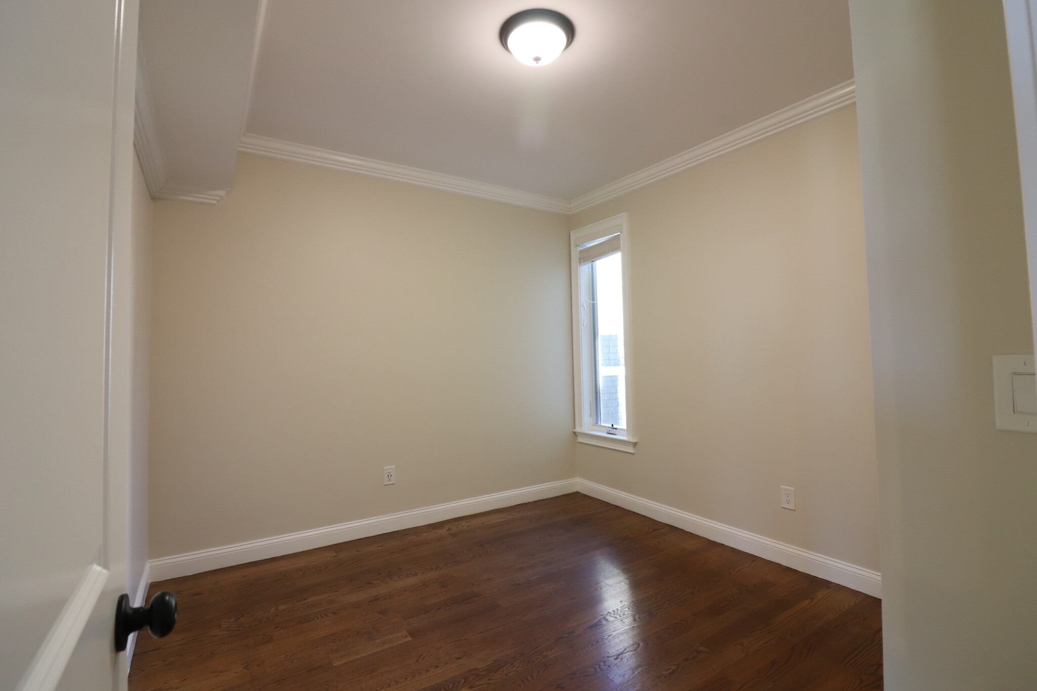 38 Hyde Park Ave, Jamaica Plain