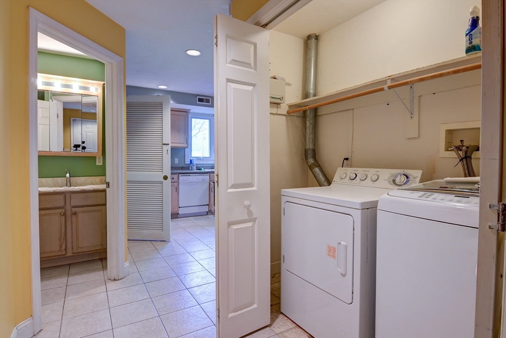 31 Westford St, Quincy