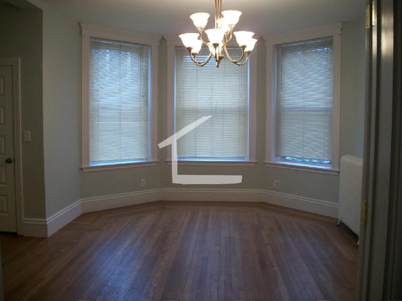 11 Babcock, Coolidge Corner