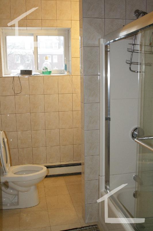 1689 Beacon, Washington Square