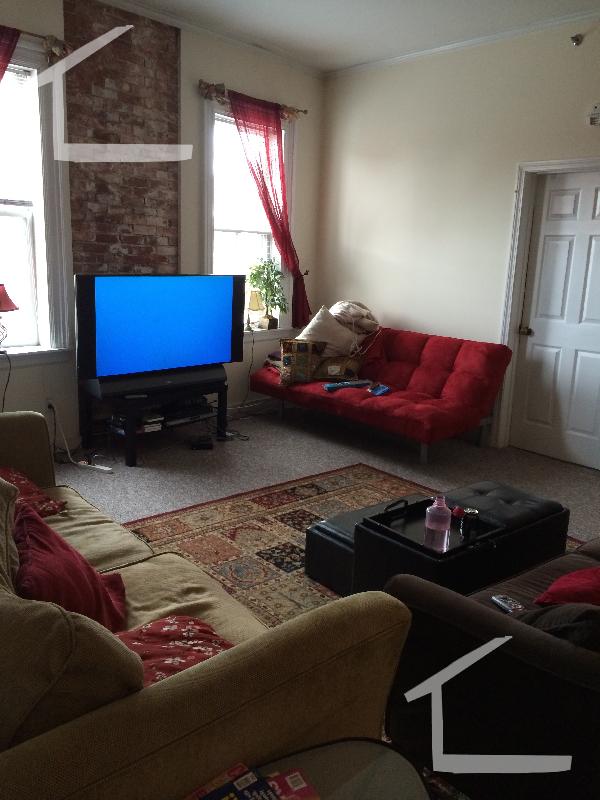 4 Davis Ave, Brookline Village