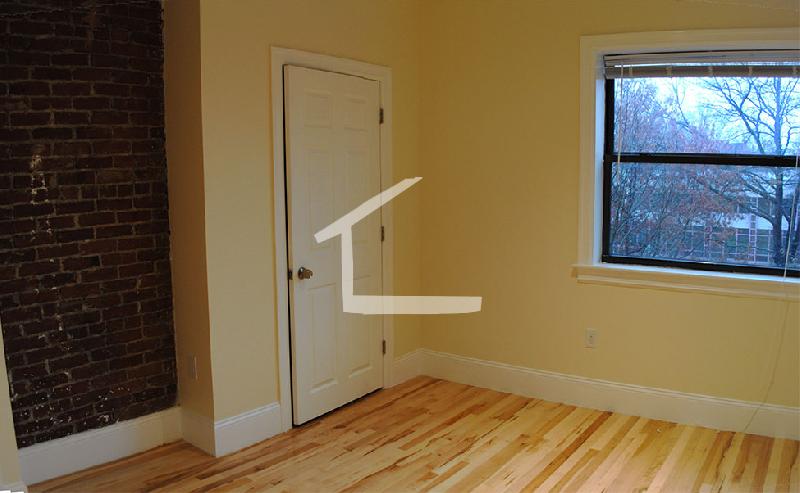 1203 Beacon St, Coolidge Corner