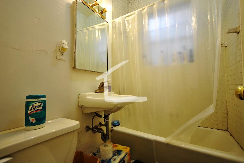 25 Mount Hood Rd, Brighton