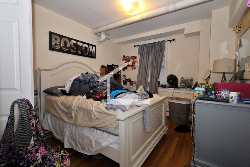 25 Glenville Ave, Allston