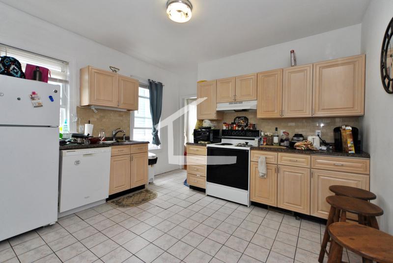 66 Brooks St, Brighton