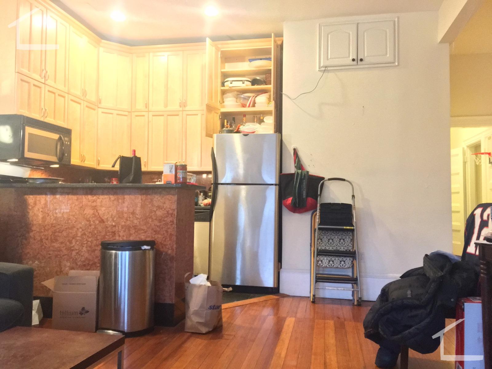 1689 Beacon, Washington Square