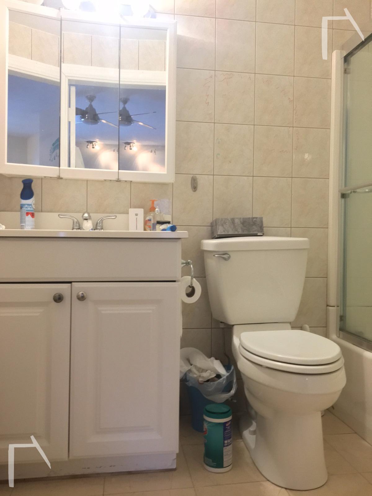 1689 Beacon, Washington Square