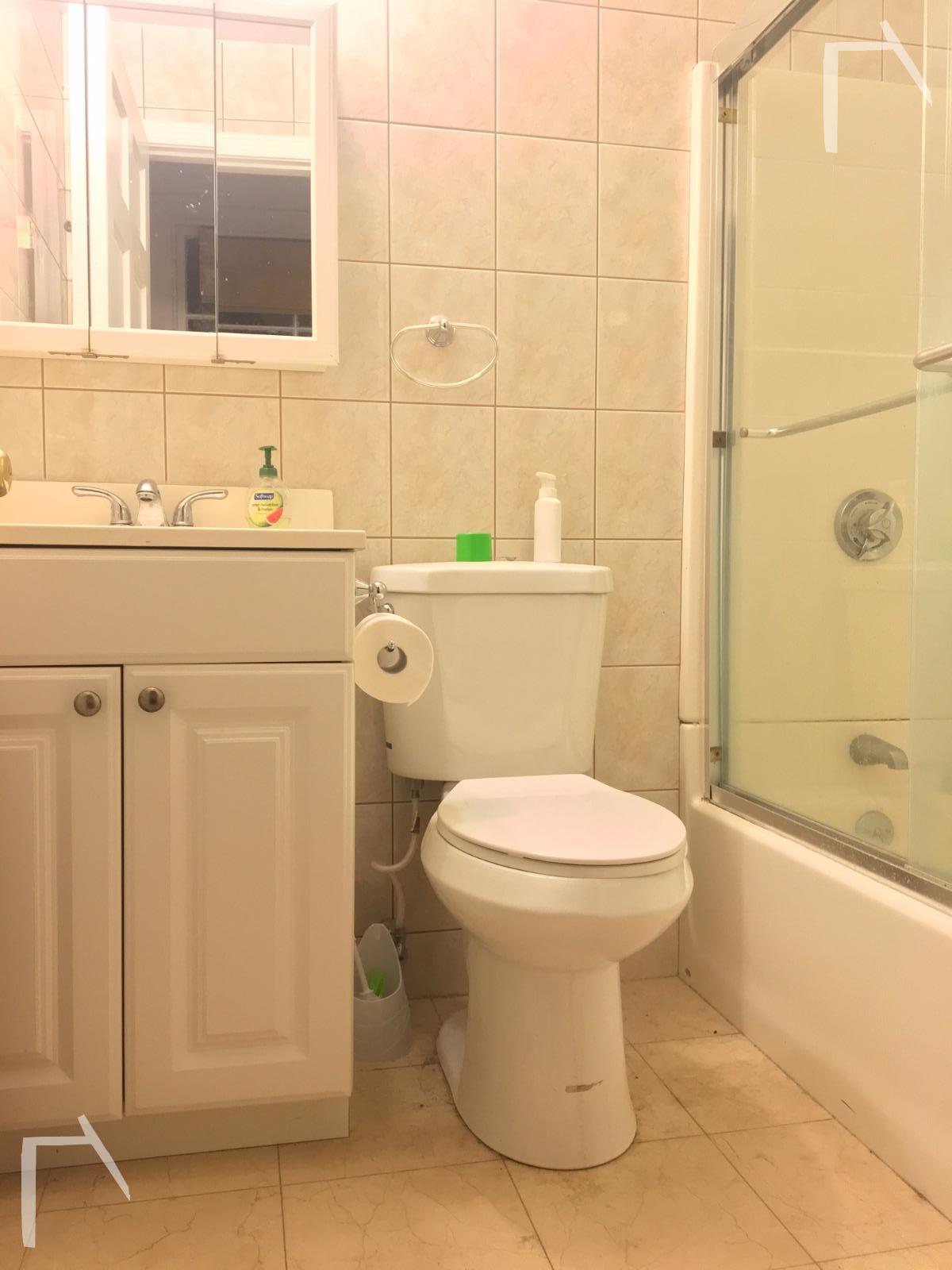 1689 Beacon, Washington Square