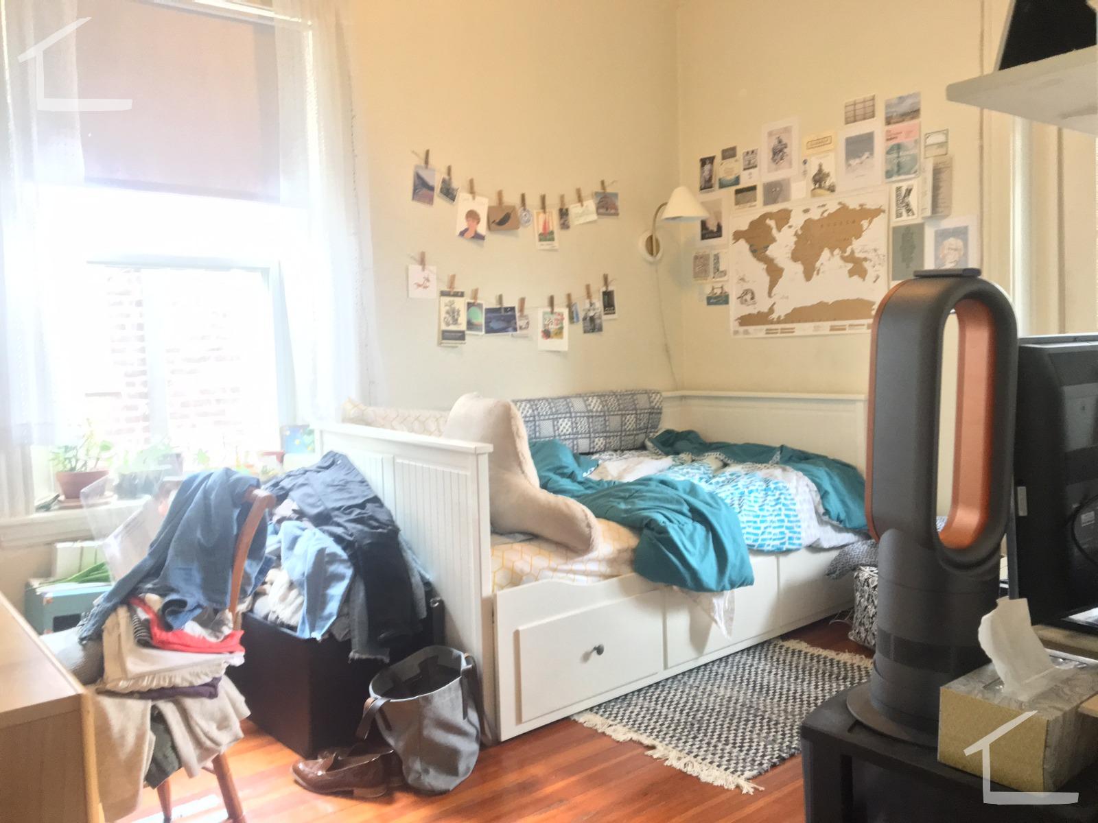 1595 Beacon St, Washington Square