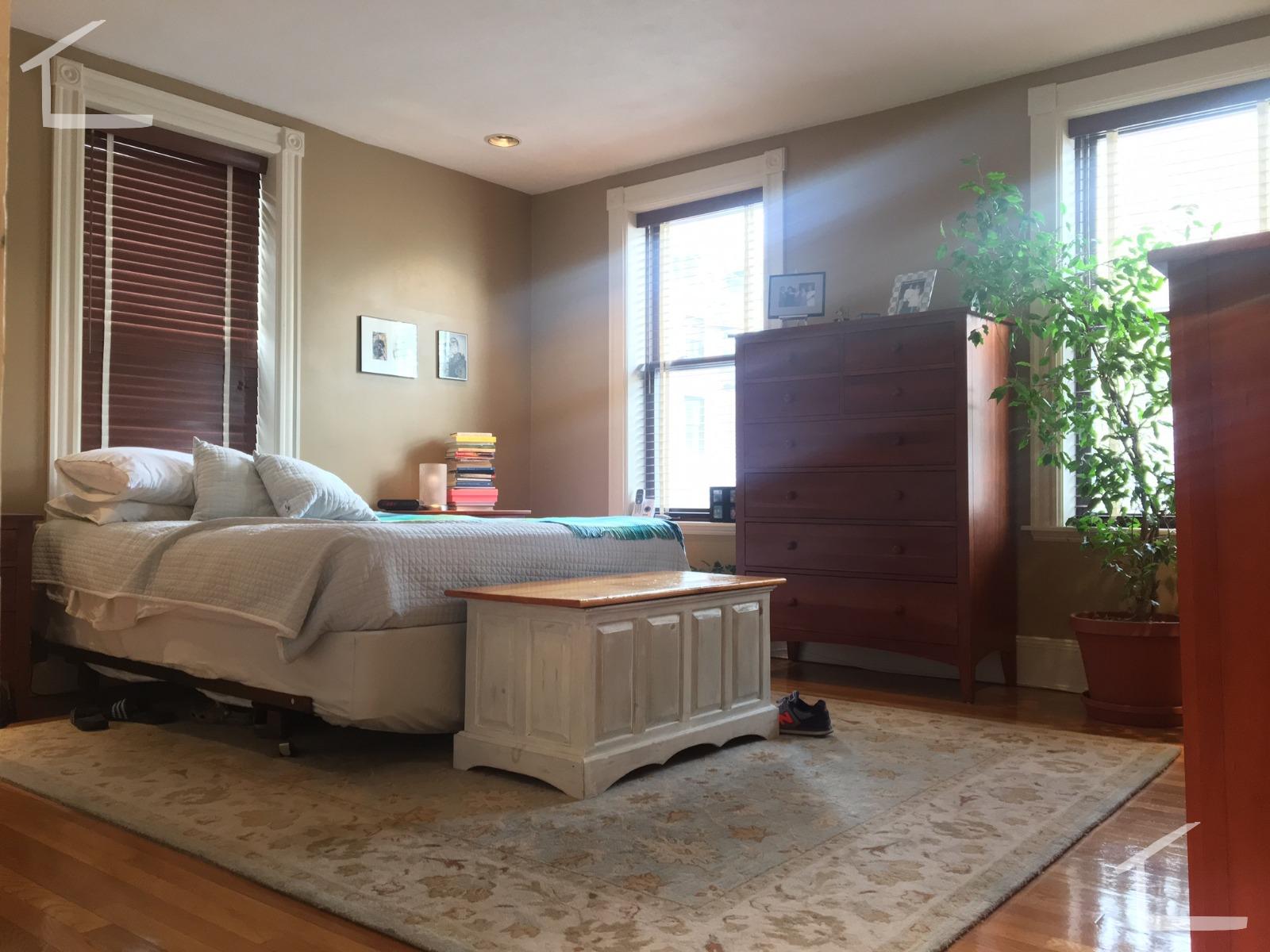 12 Dean Rd, Washington Square