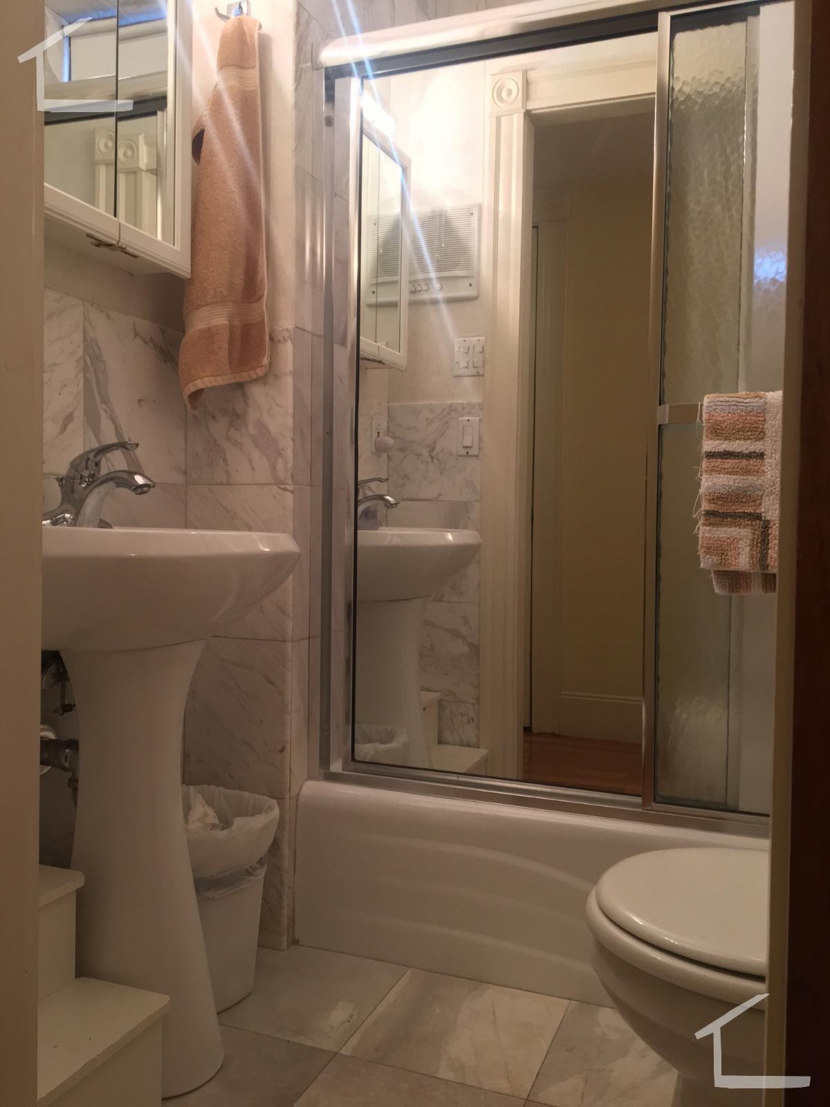 12 Dean Rd, Washington Square