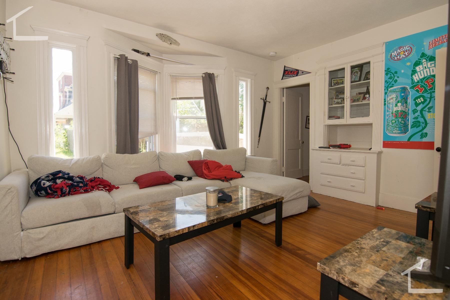 548 Washington St, Brighton