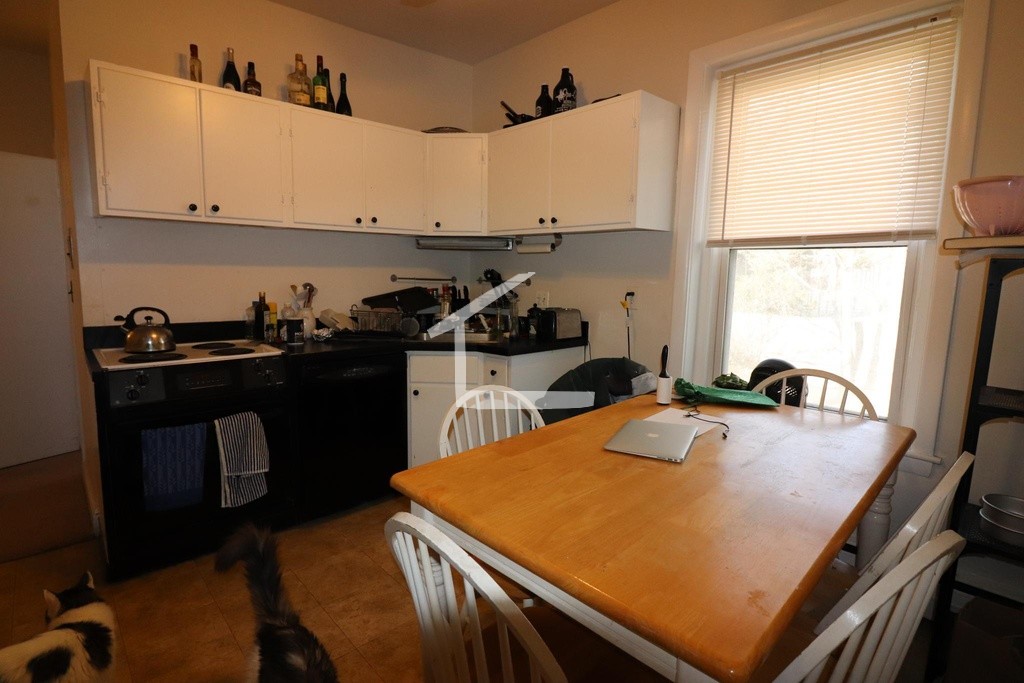 52 Parkman St, Coolidge Corner