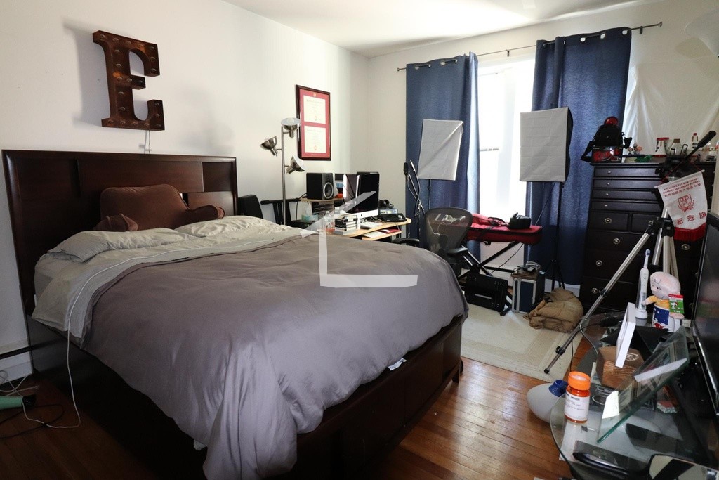 52 Parkman St, Coolidge Corner