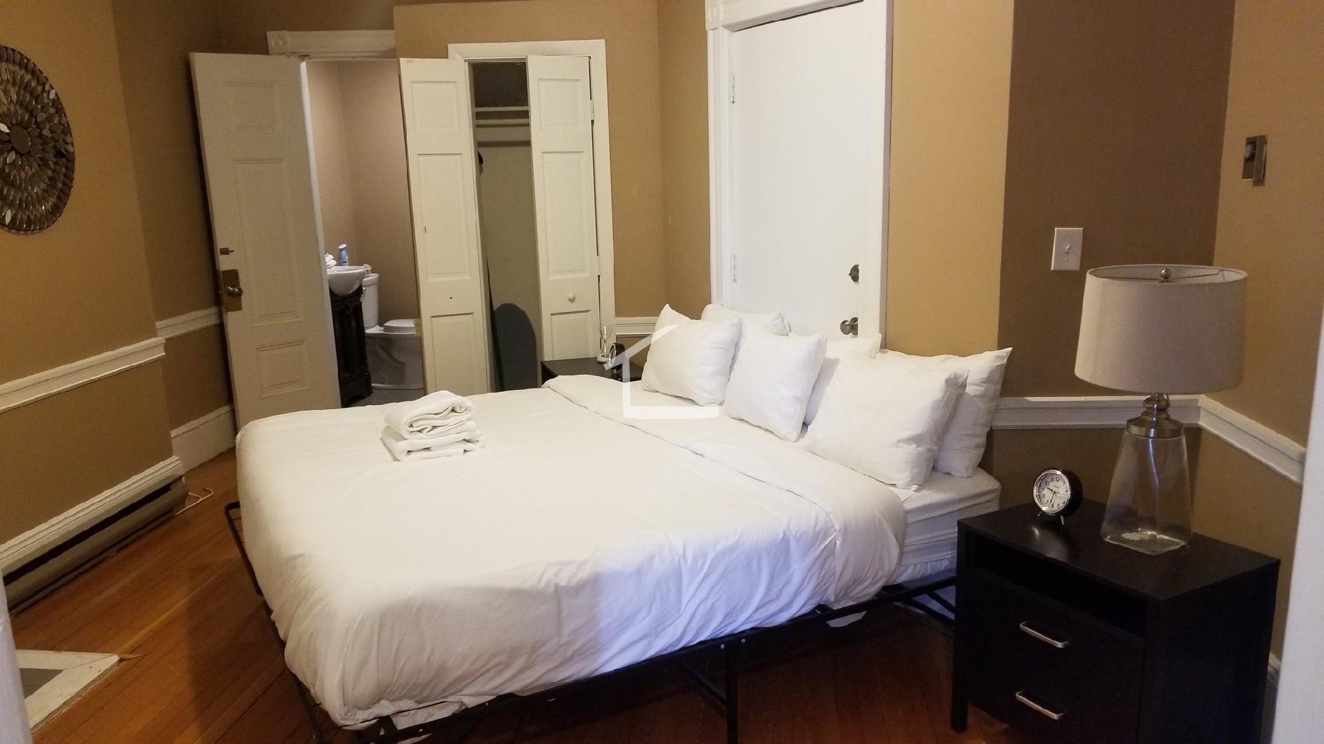 12 Bay State Rd, Fenway