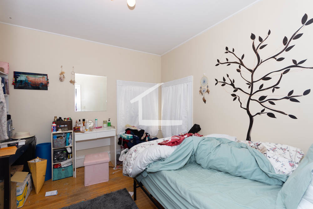 21 Bennett, Brighton