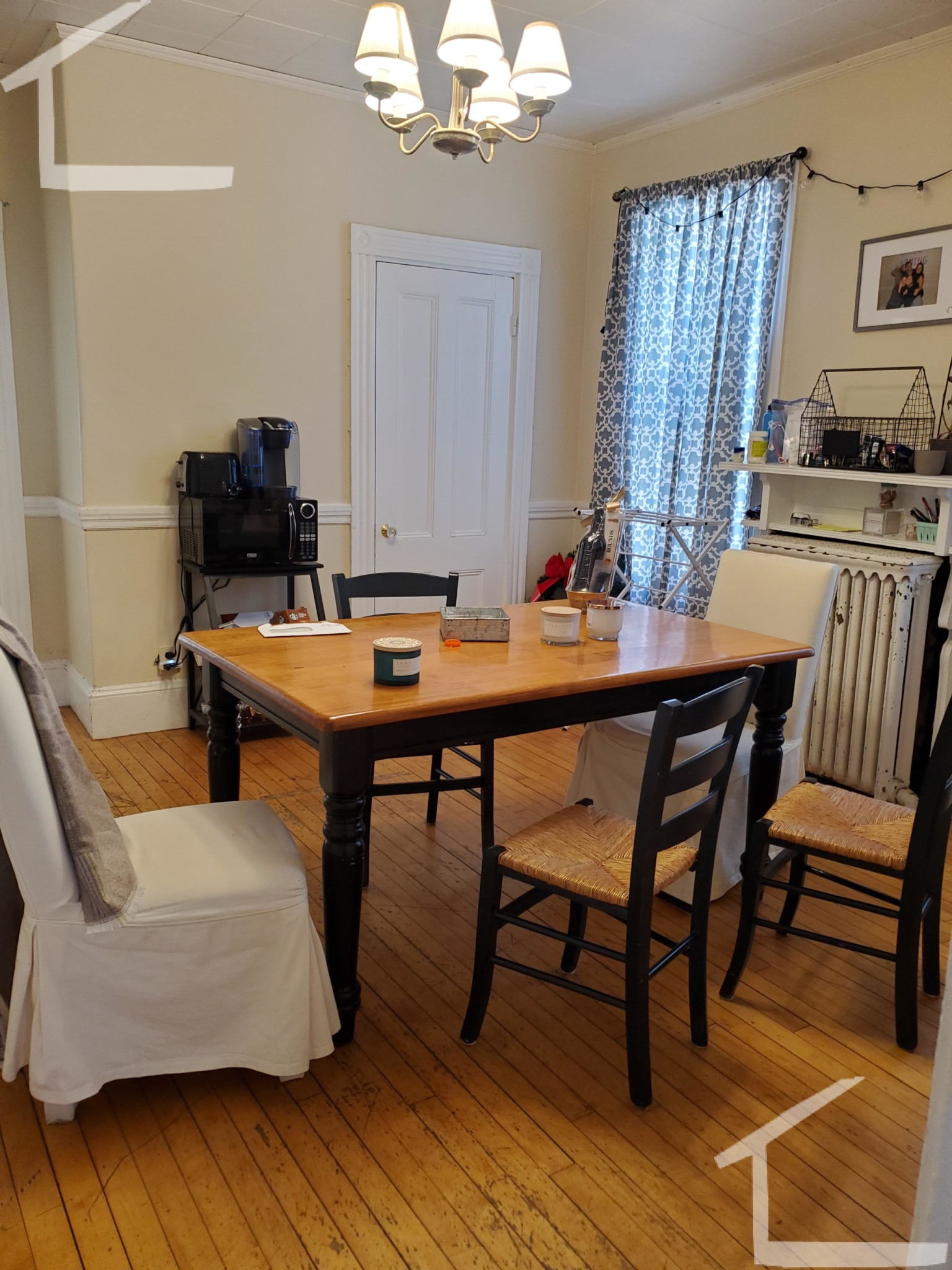 19 Bennett, Brighton