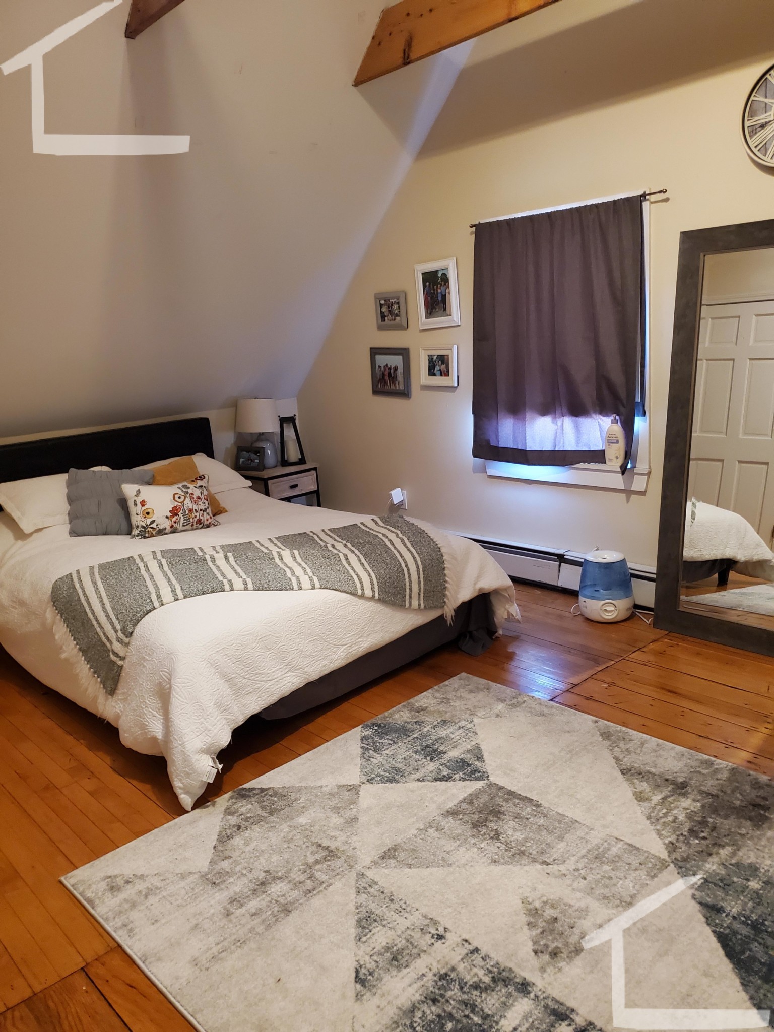 19 Bennett, Brighton