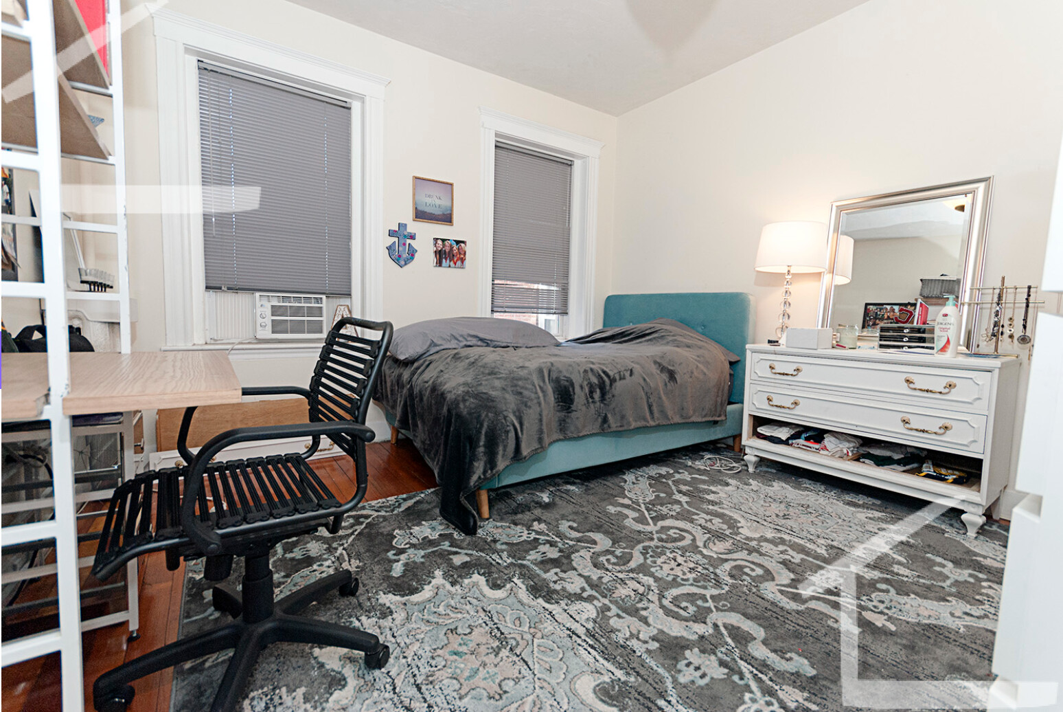 1122 Commonwealth Ave, Allston