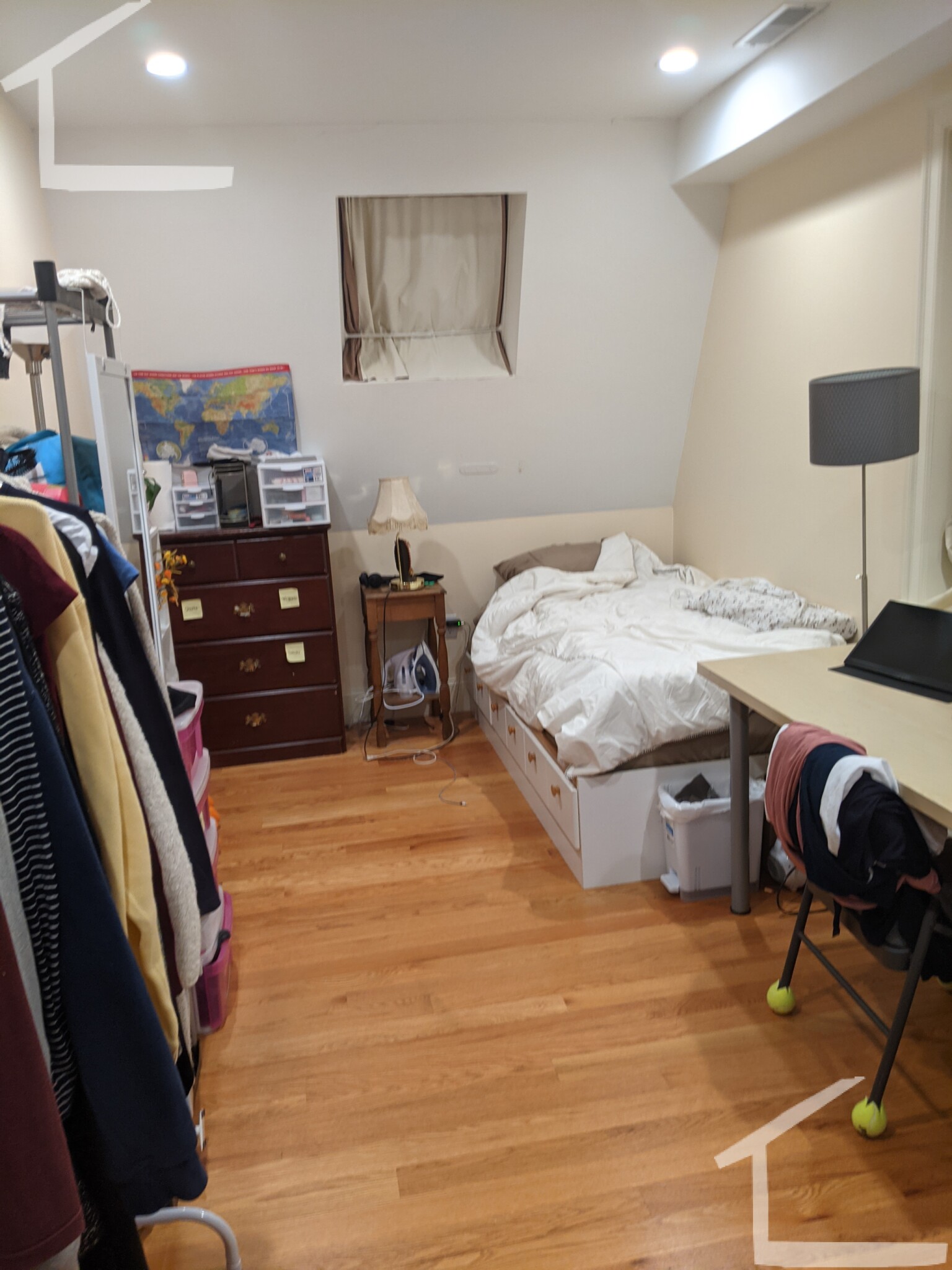 26 Bothwell, Brighton