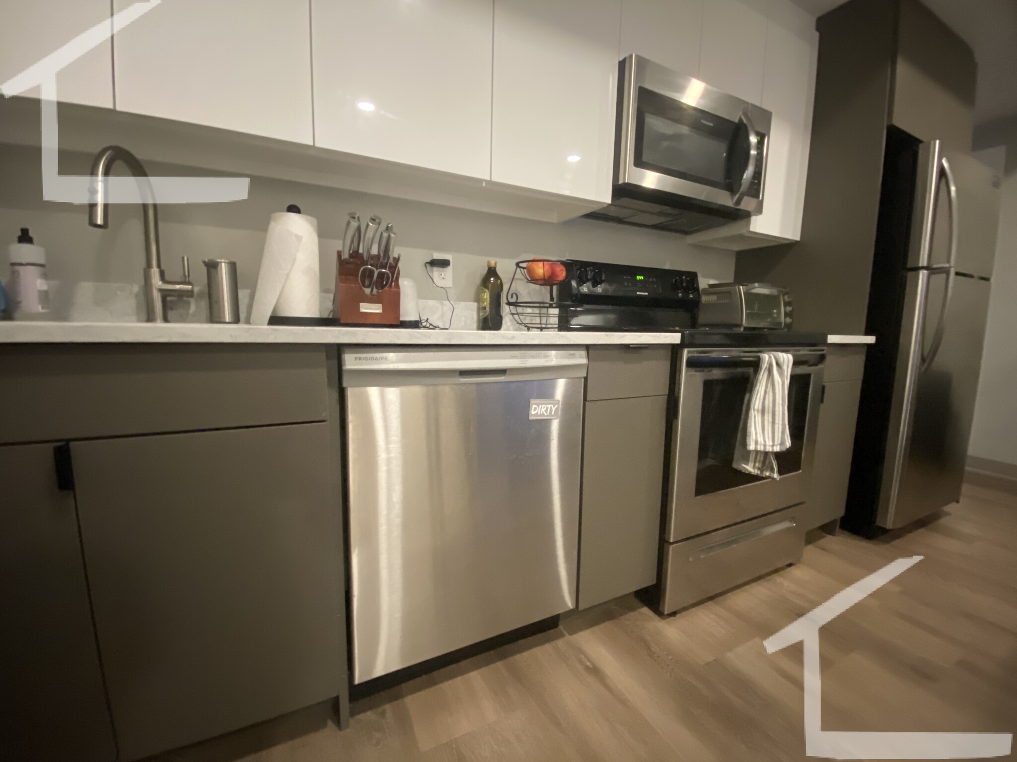 100 Hemenway St, Fenway