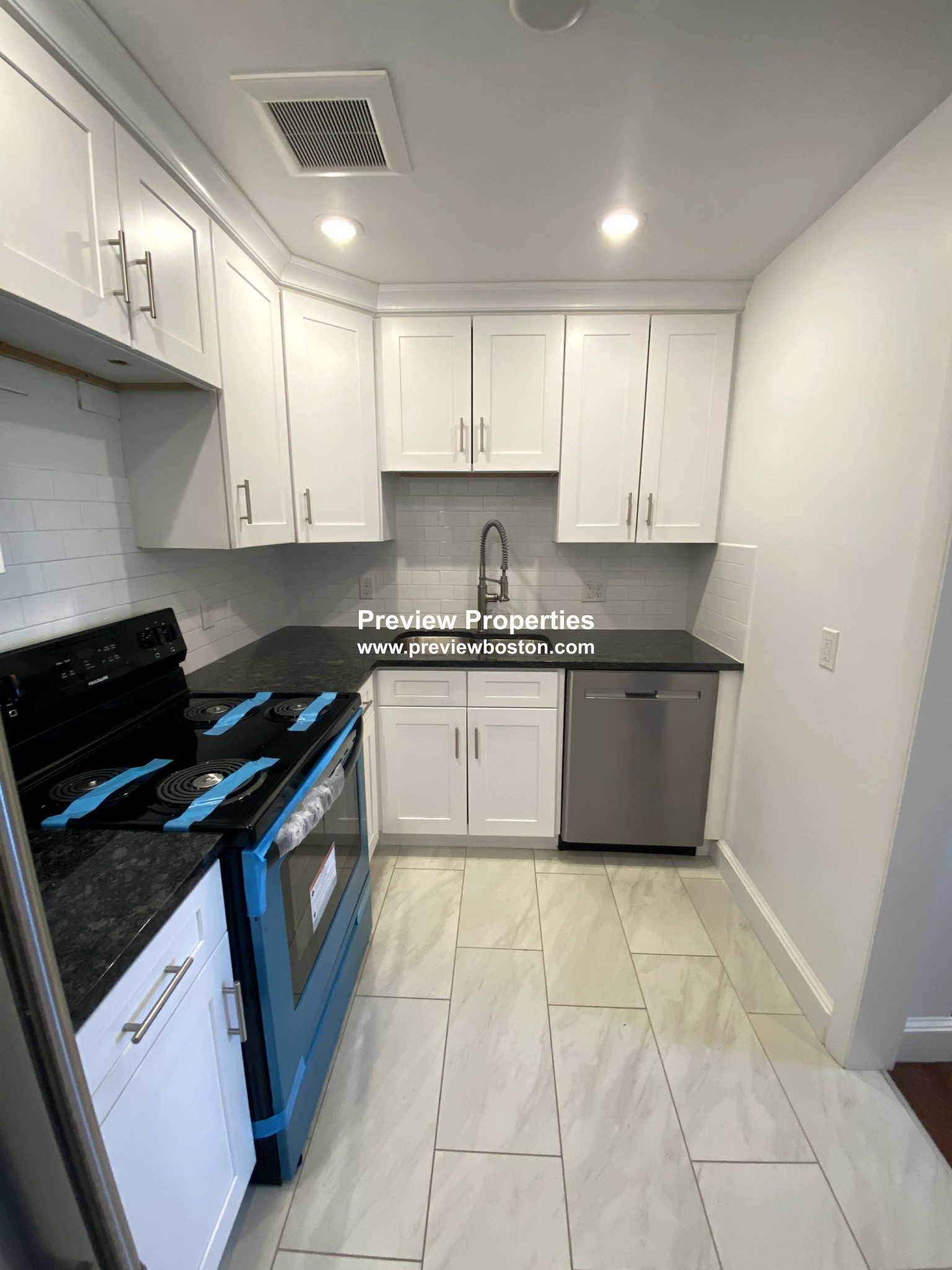 310 Tappan St, Brookline Hills