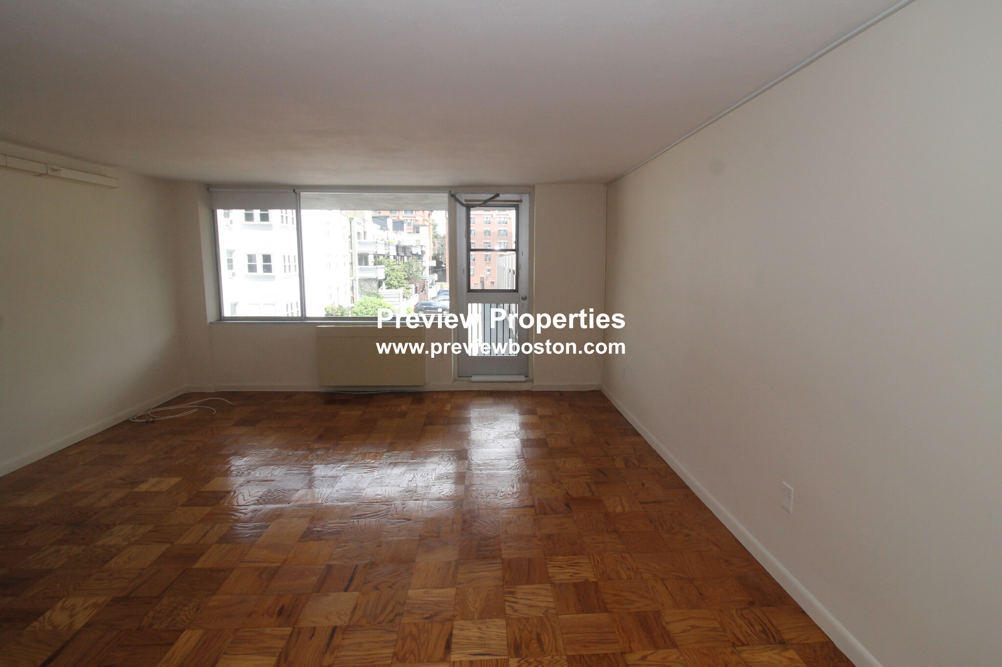 101 Monmouth St, Longwood