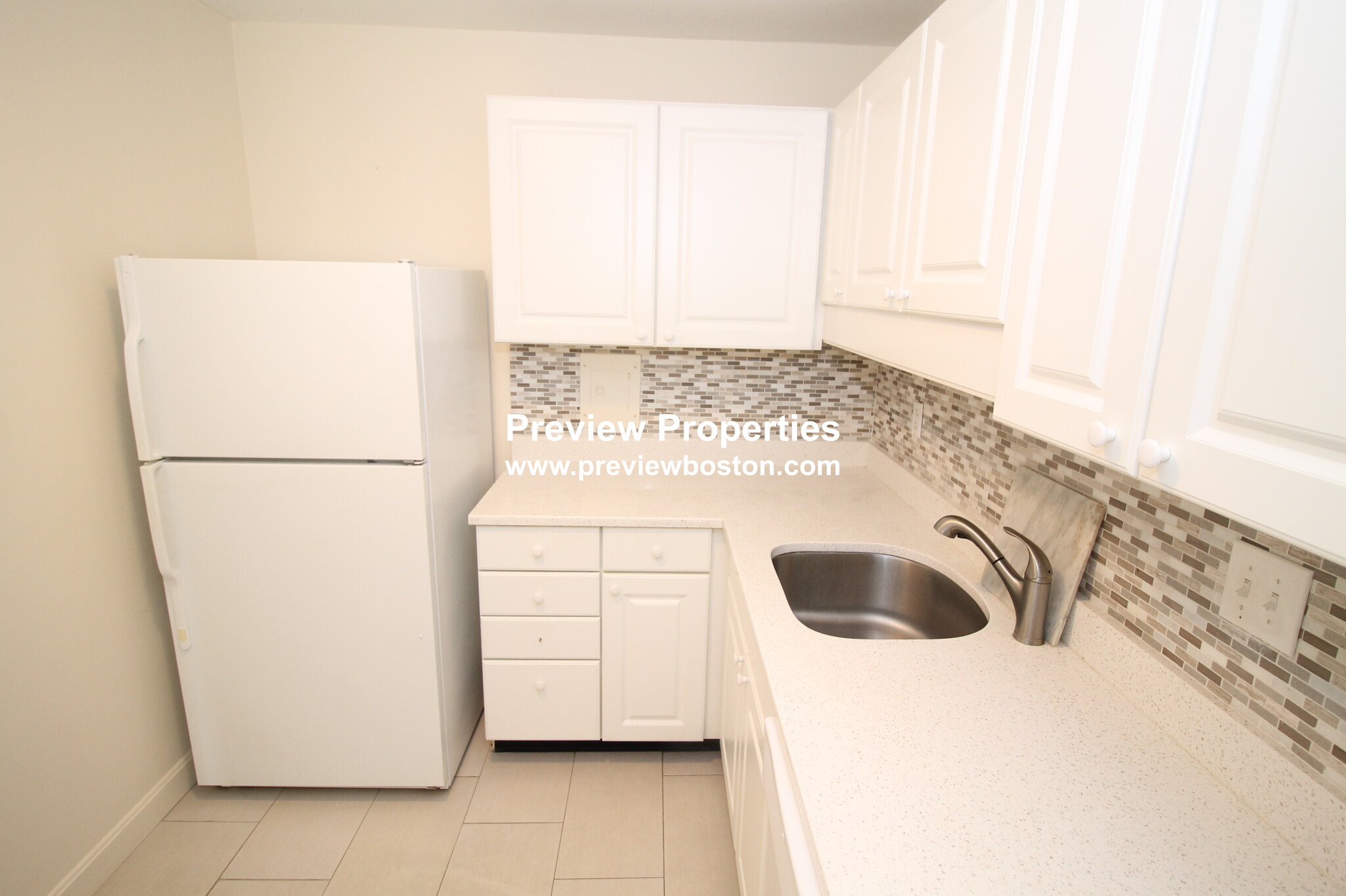 101 Monmouth St, Longwood