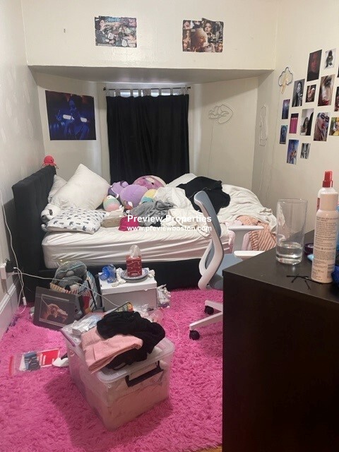 186 Naples Rd, Coolidge Corner