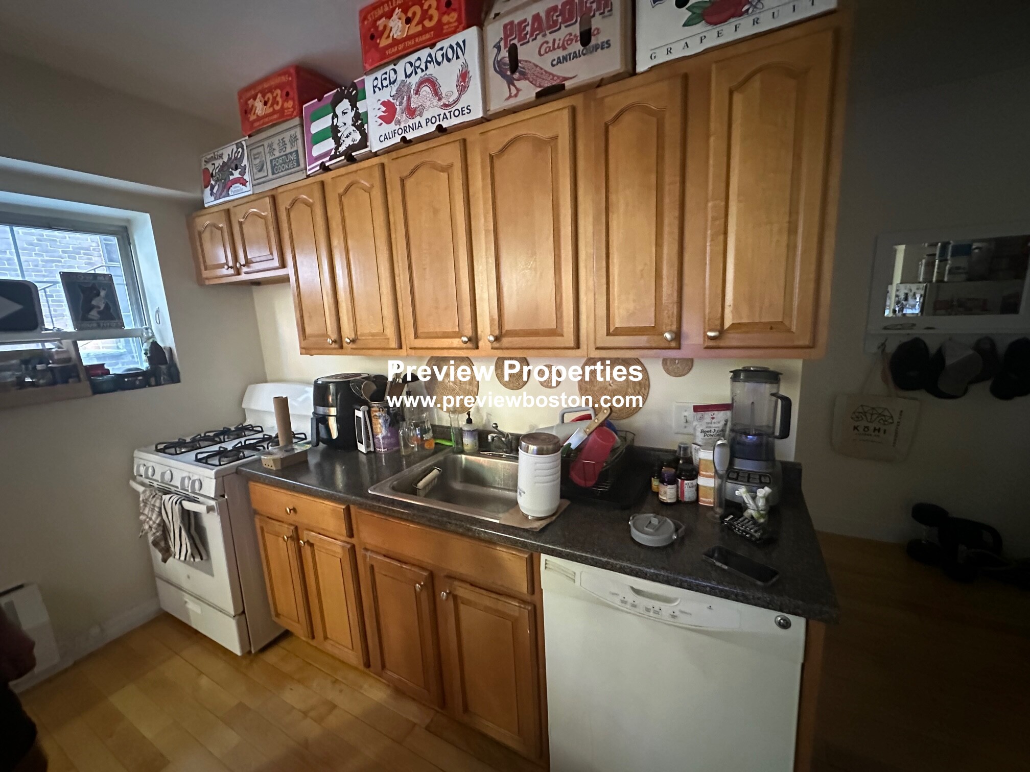 1555 Beacon St, Washington Square