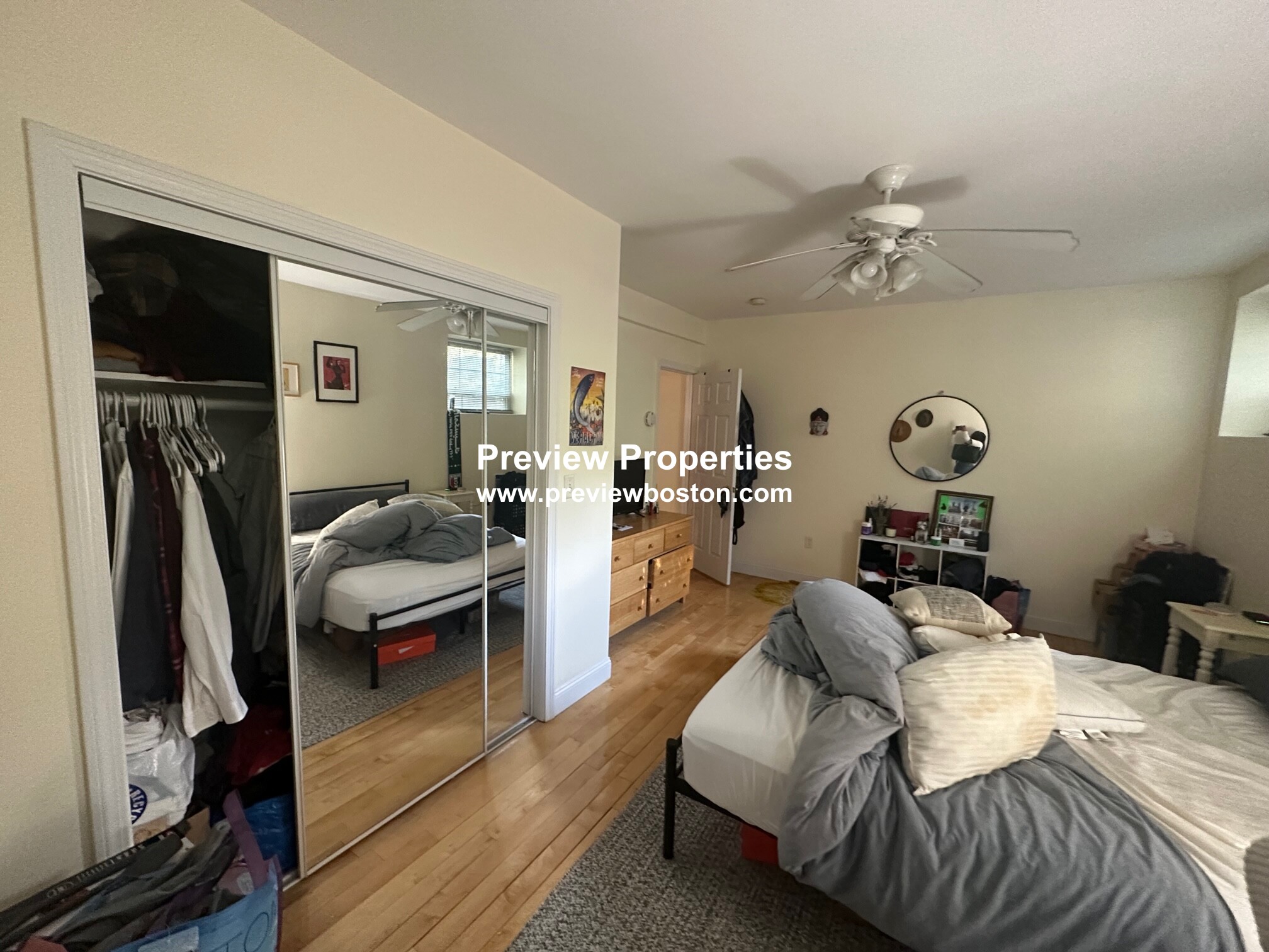 1555 Beacon St, Washington Square