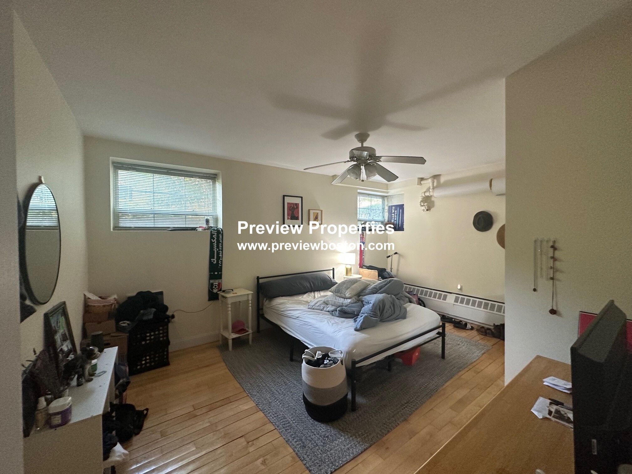 1555 Beacon St, Washington Square