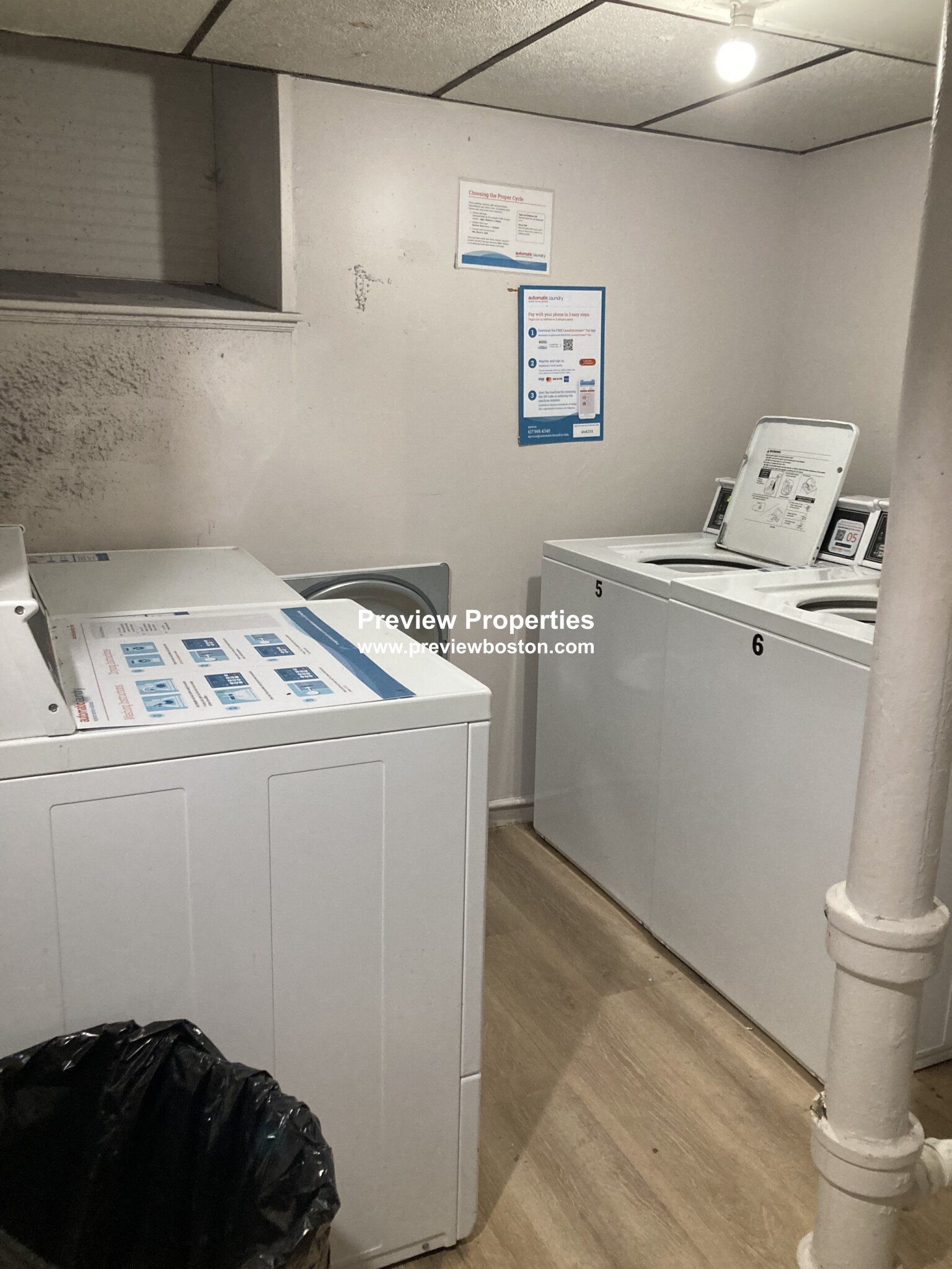 90 Winthrop Shore Dr, Winthrop