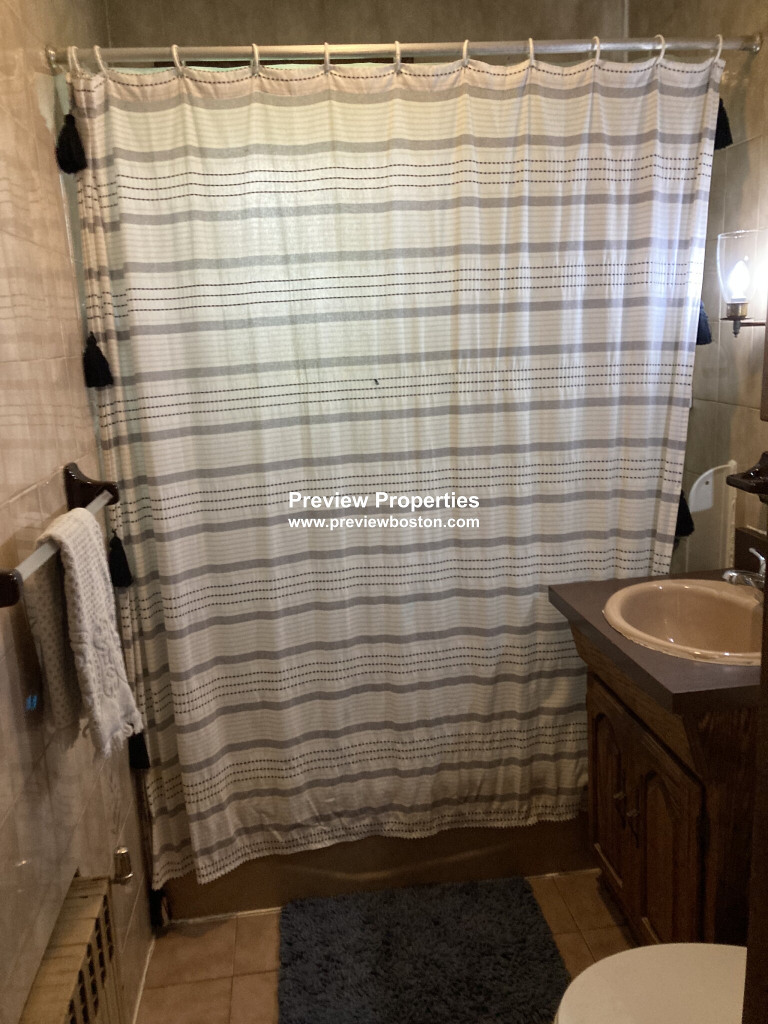 52 Westchester Rd, Newton