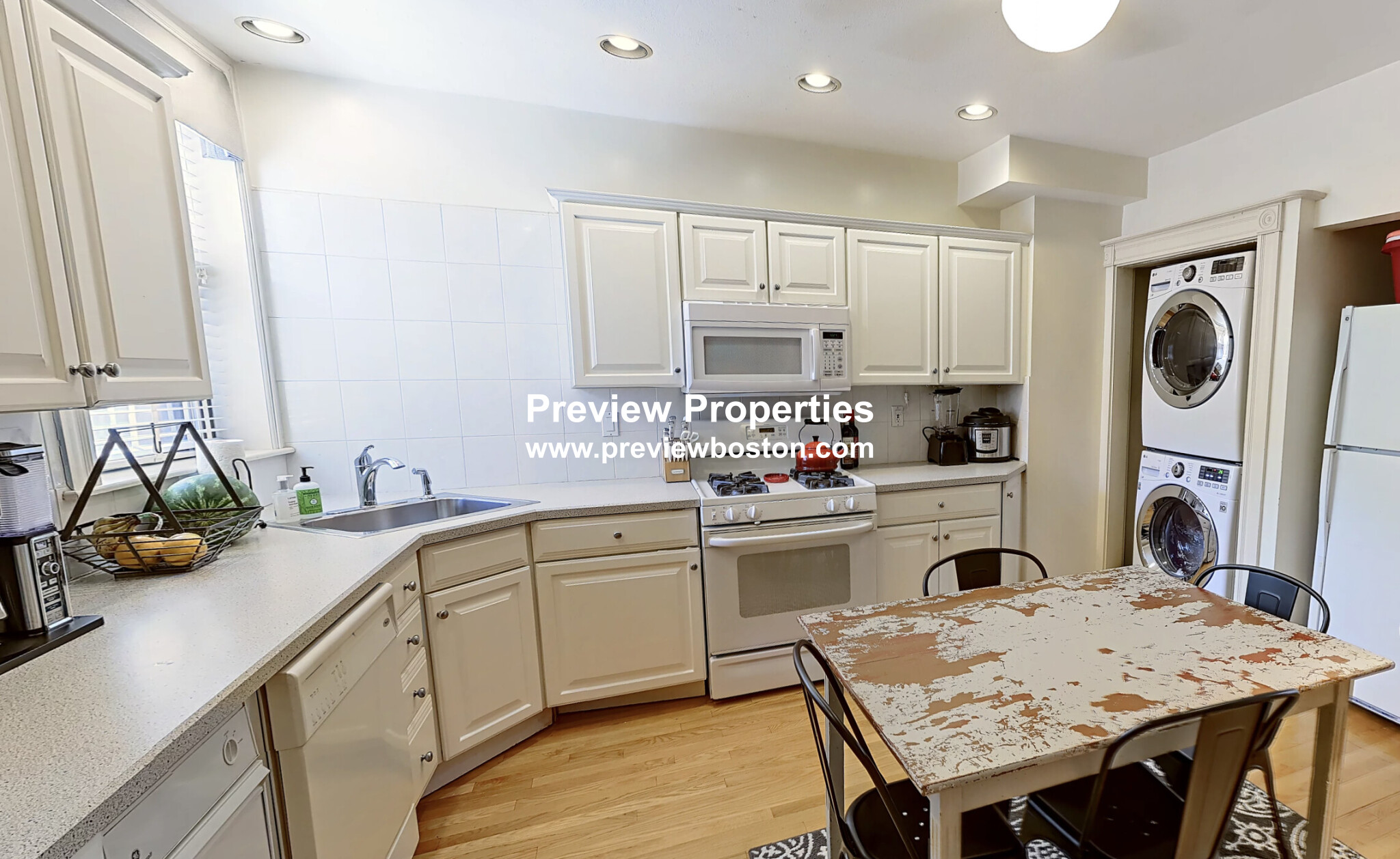 12 Dean Rd, Washington Square