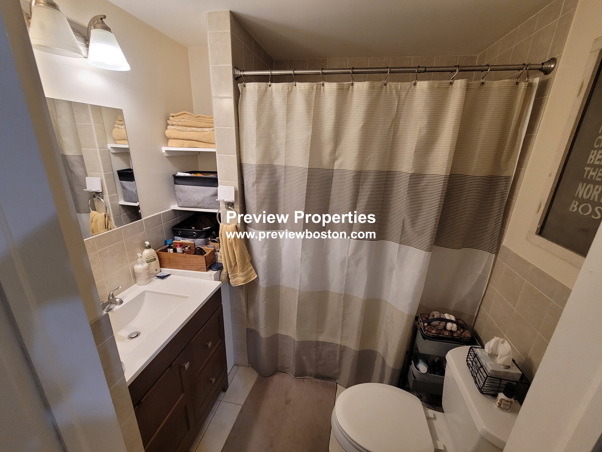 20 Oak Square Ave, Brighton