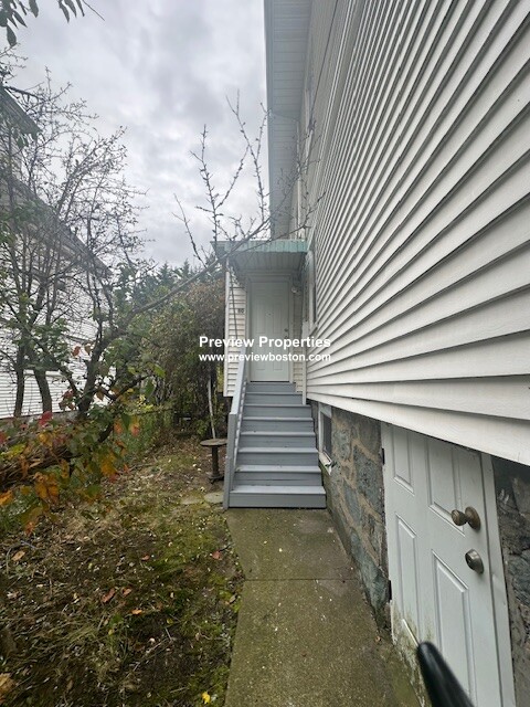 80 Chestnut Hill Ave, Brighton