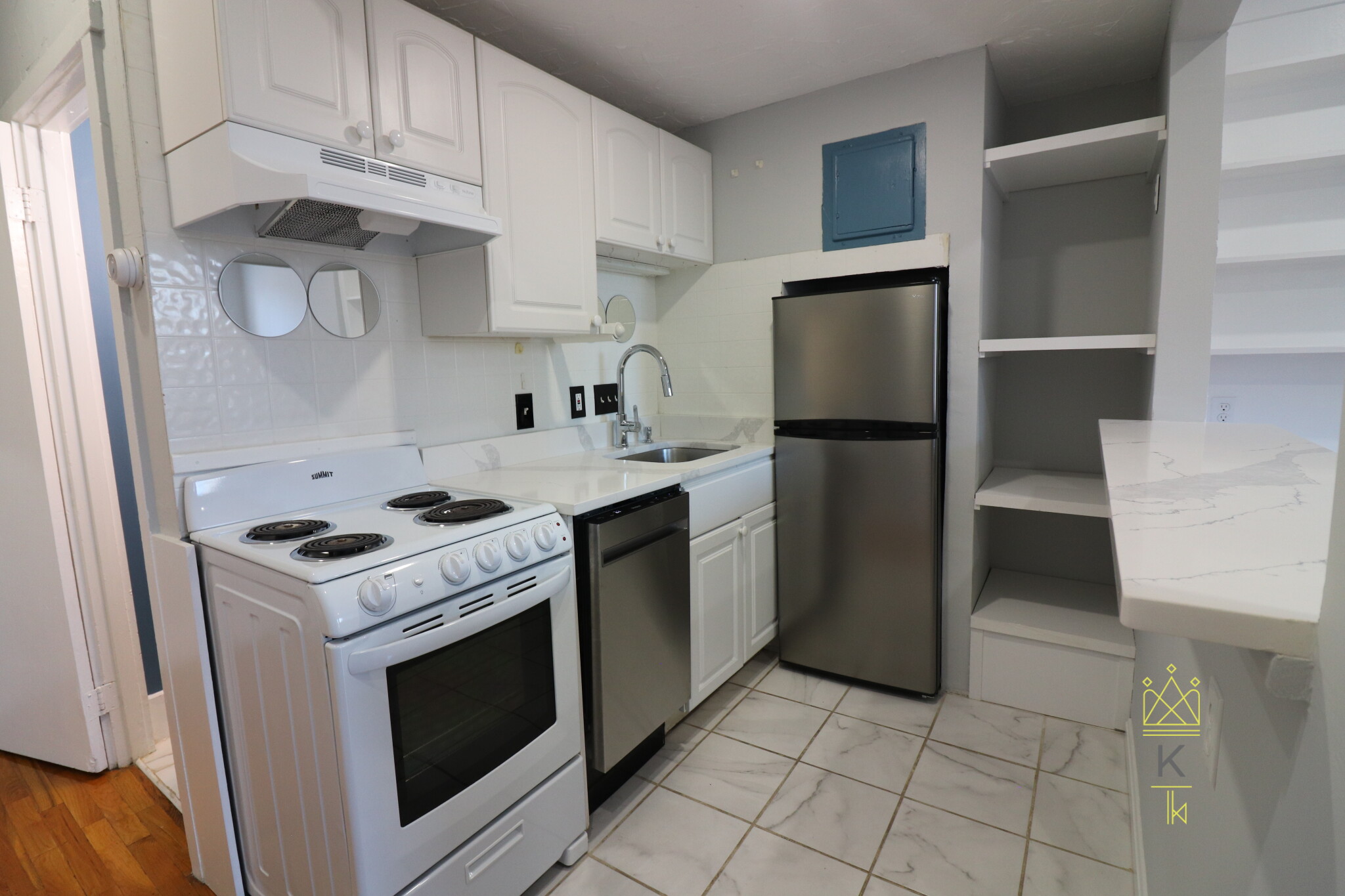 39 Irving St, Beacon Hill