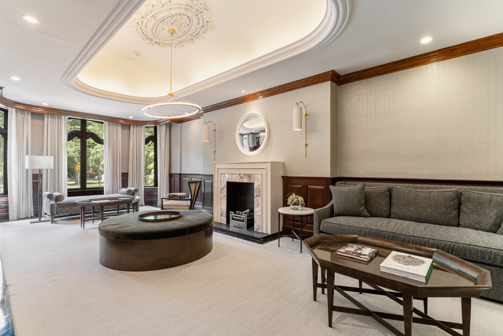 390 Commonwealth Ave, Back Bay